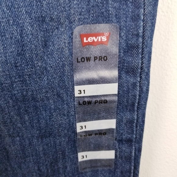 Levi's Low Pro Mid-Rise Straight Jeans NWT A09640013 Women's size 31 - Picture 7 of 12